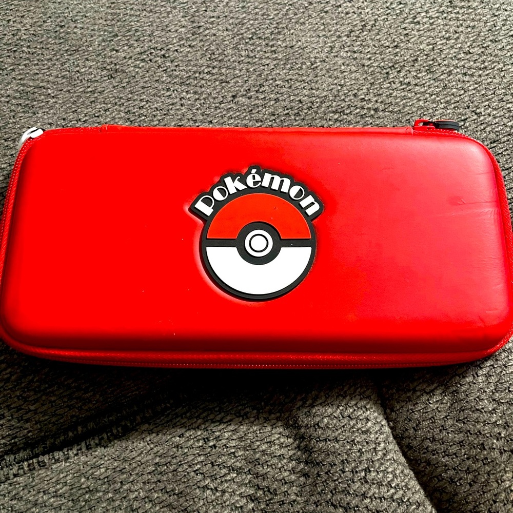 Pokémon switch case
